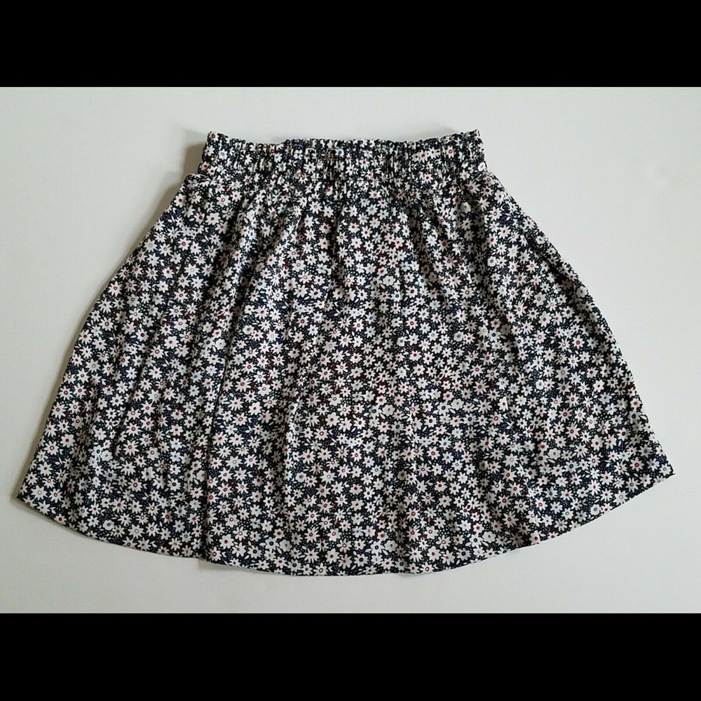 Uniqlo Floral Shorts (L)